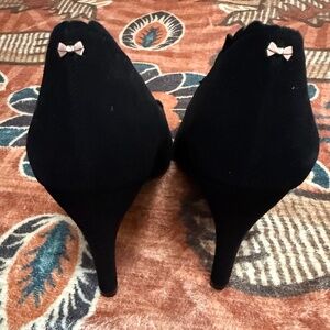 Ted Baker Soft Suede Rosegold bow pumps-Never worn
